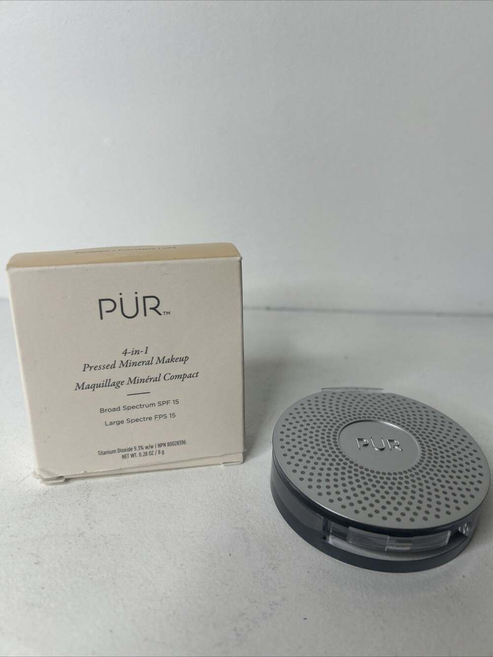 PÜR 4-in-1 Pressed Mineral Makeup SPF 15 Foundation - Porcelain Lp4 Read Me